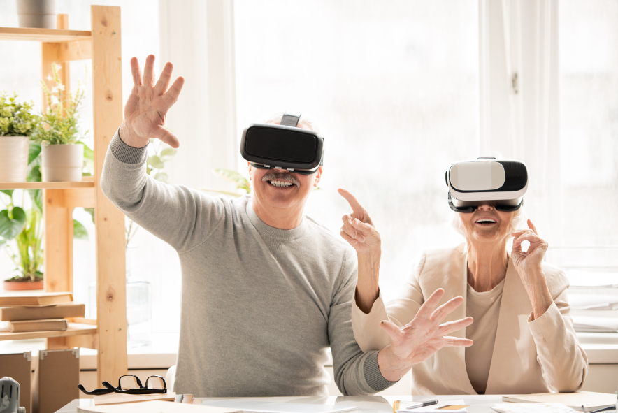 stock-virtual-reality-seniors
